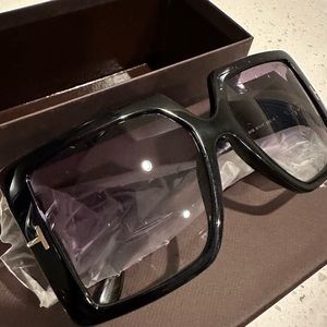 TOM FORD QUINN SUNGLASSES BNWB